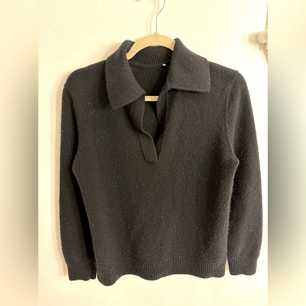 Vince black cashmere/wool blend sweater, size XS